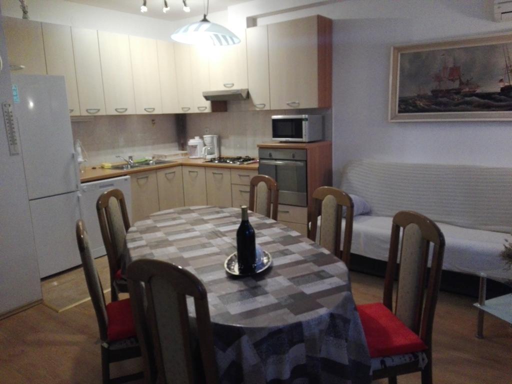 Apartman Drazin Kaštela Exteriér fotografie