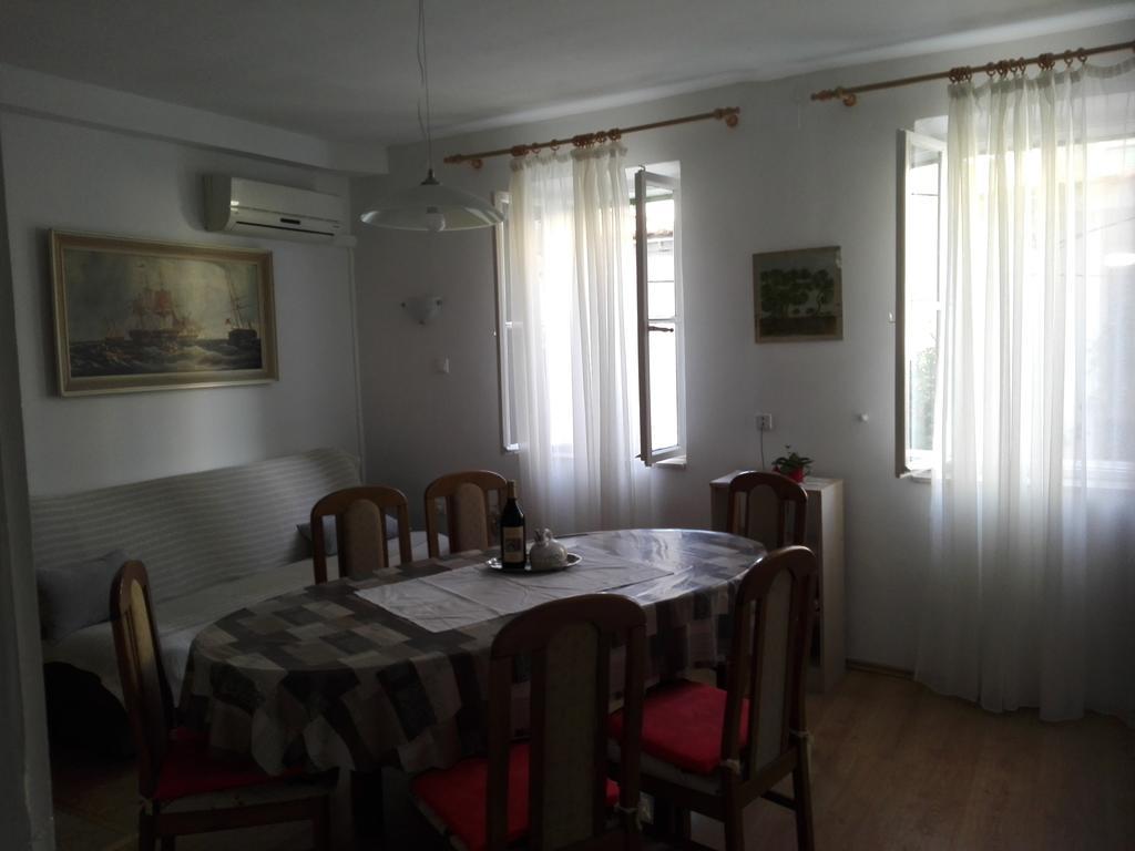 Apartman Drazin Kaštela Exteriér fotografie