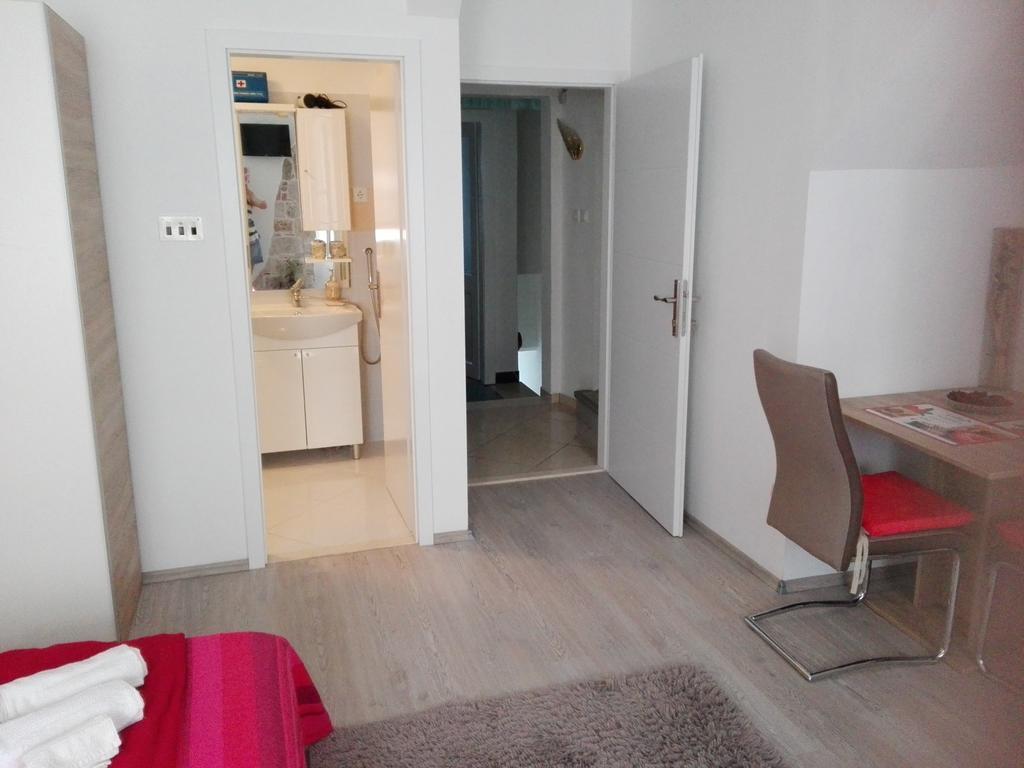 Apartman Drazin Kaštela Exteriér fotografie